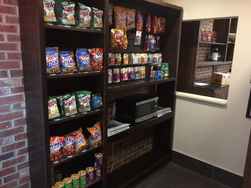 Wyndham Garden Inn Pittsburgh Airport Robinson Township  Bagian luar foto