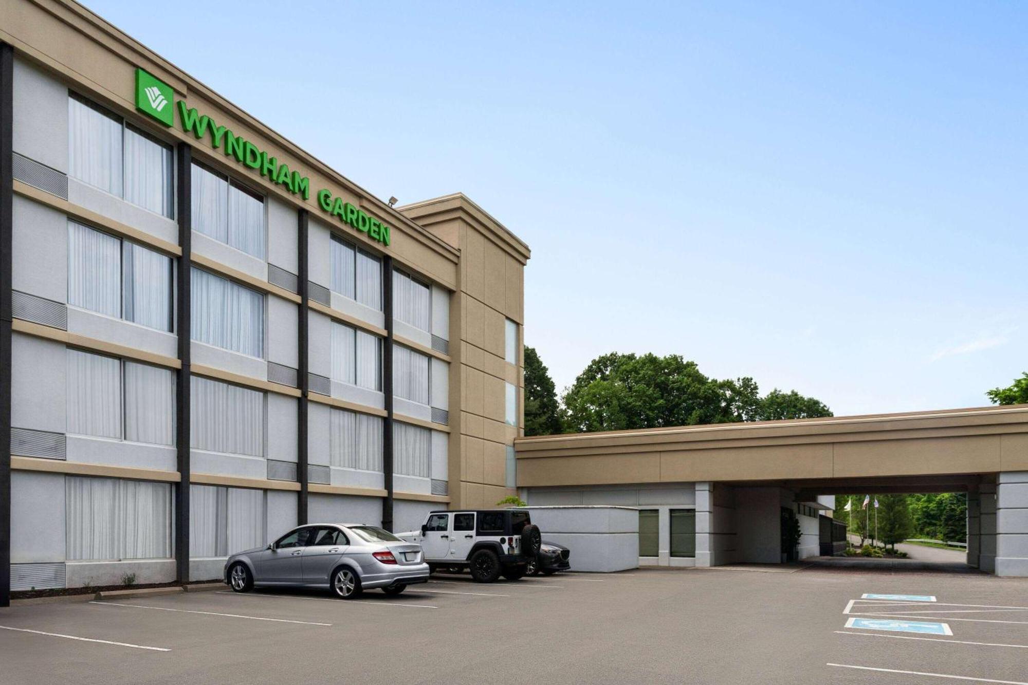 Wyndham Garden Inn Pittsburgh Airport Robinson Township  Bagian luar foto