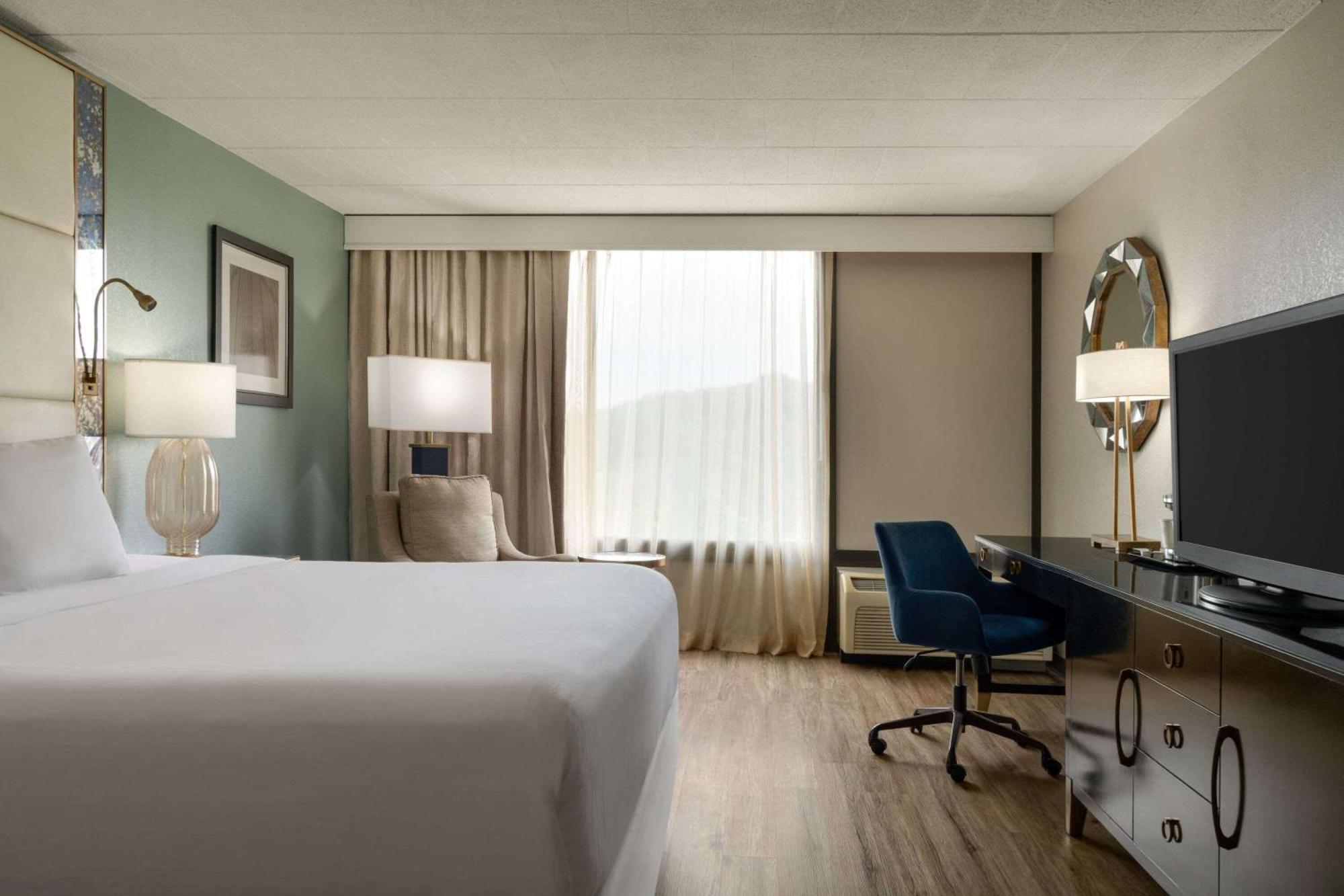 Wyndham Garden Inn Pittsburgh Airport Robinson Township  Bagian luar foto