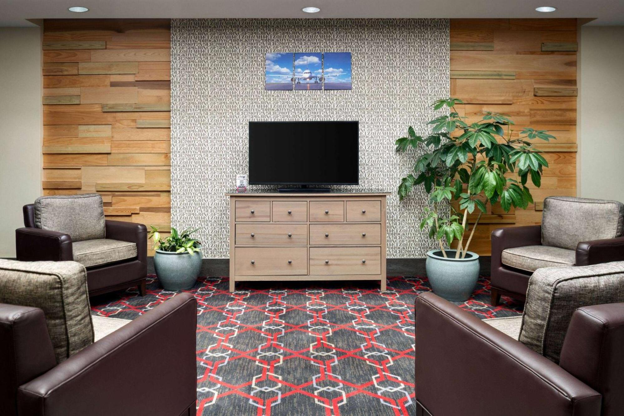 Wyndham Garden Inn Pittsburgh Airport Robinson Township  Bagian luar foto