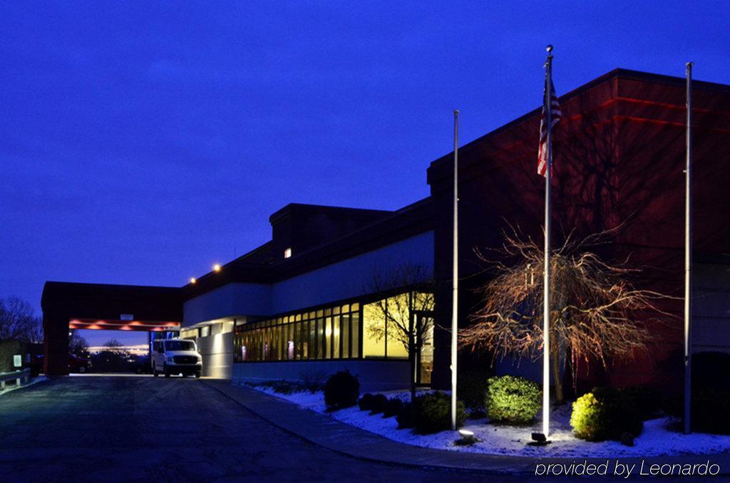 Wyndham Garden Inn Pittsburgh Airport Robinson Township  Bagian luar foto