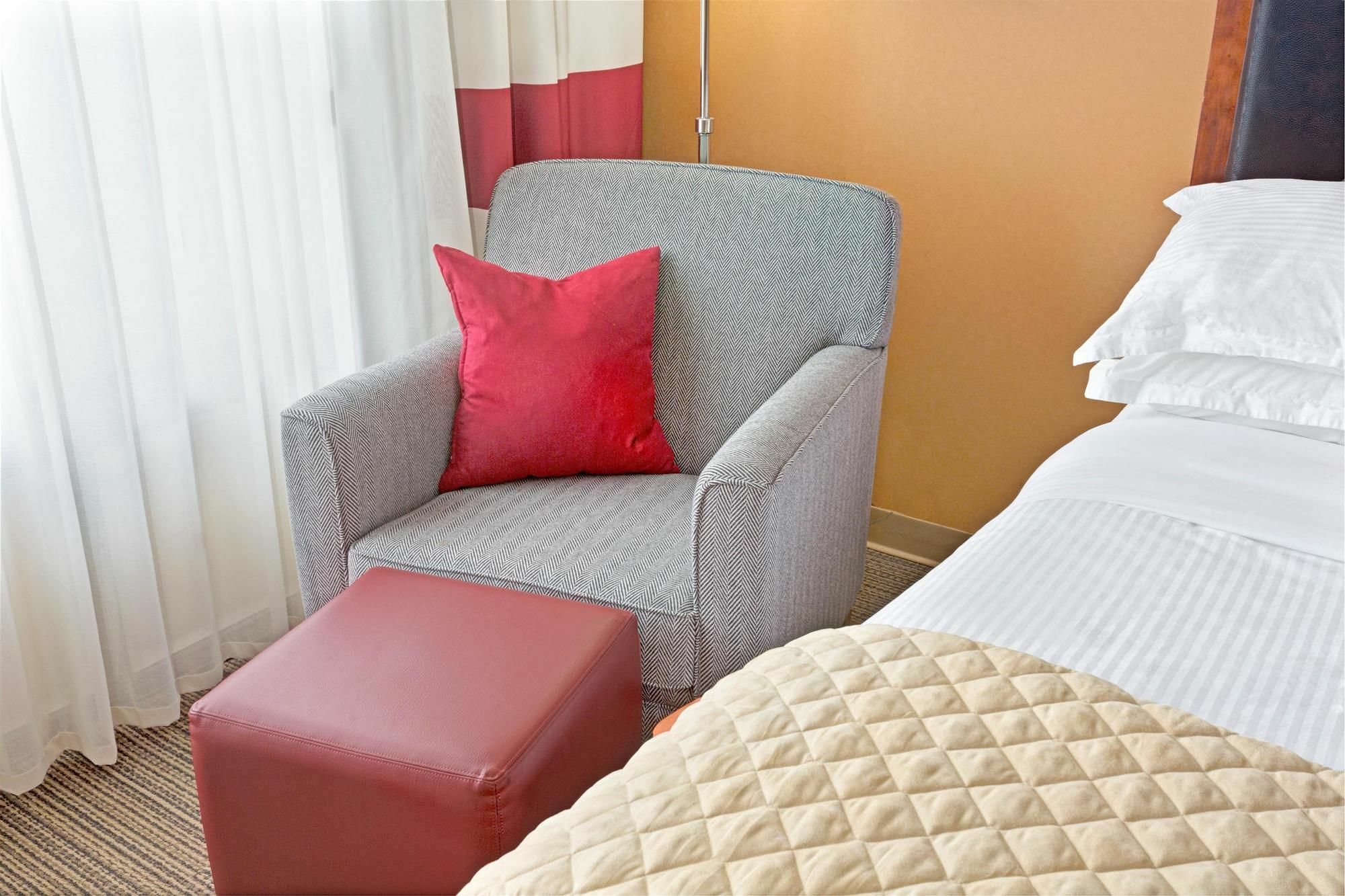Wyndham Garden Inn Pittsburgh Airport Robinson Township  Bagian luar foto