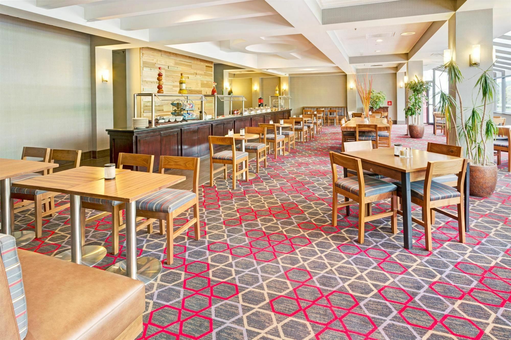 Wyndham Garden Inn Pittsburgh Airport Robinson Township  Bagian luar foto